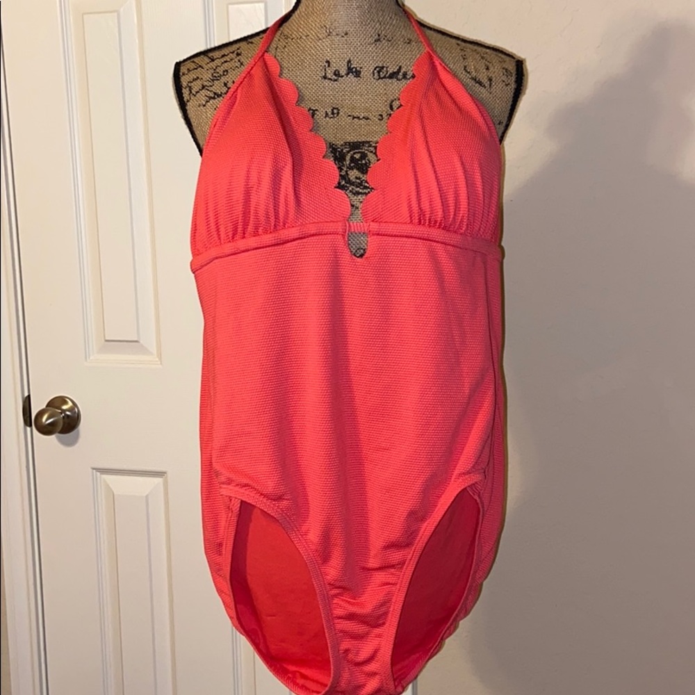 One piece swimsuit